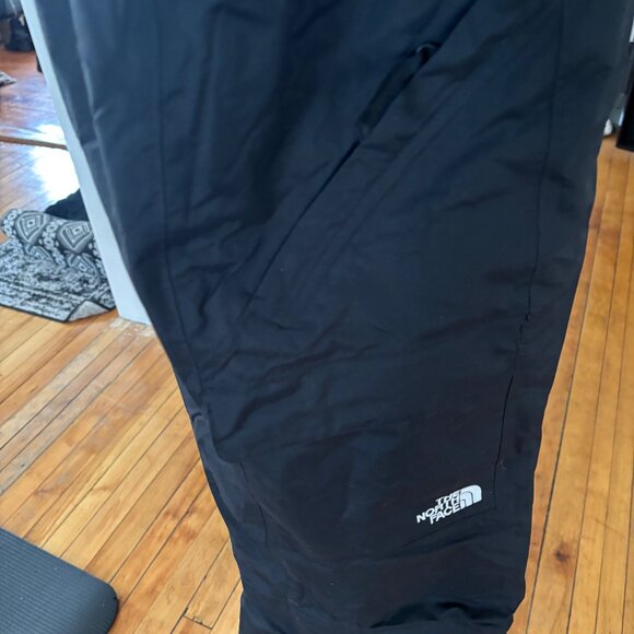 The North Face Women’s Freedom Ski Bib size XL NWT in TNF Black - Picture 11 of 11